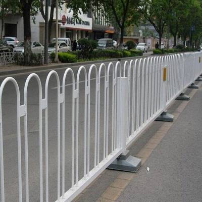 珠海道路护栏 公路锌钢隔离栅 佛山市政人行道栏杆